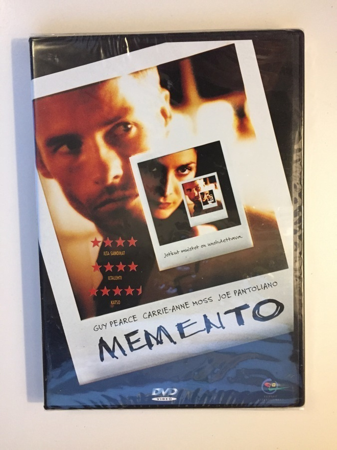 Memento (2000) Guy Pearce & Carrie-Anne Moss (UUSI)