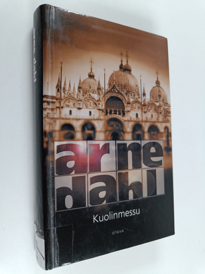 Arne Dahl : Kuolinmessu
