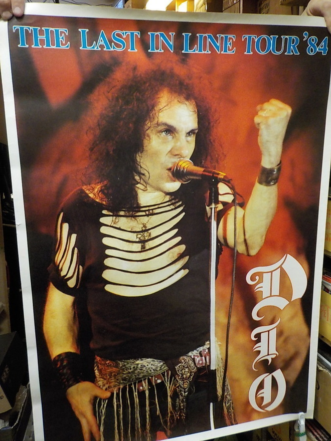 RONNIE JAMES DIO JULISTE 80-LUVULTA (W)