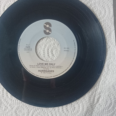 Hurriganes single Love My Only/Doreen