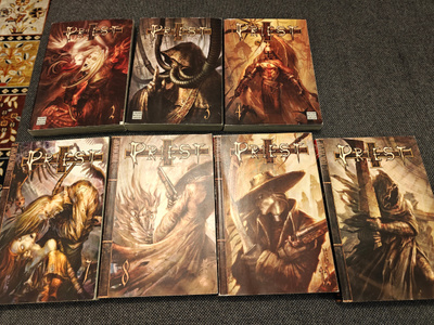 Priest manhwat osat 2, 3, 4, 7, 8, 12, 13