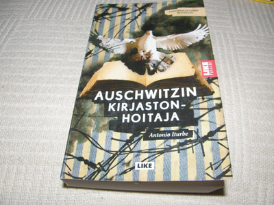 Antonio Iturbe Auschwitzin kirjastonhoitaja -pok