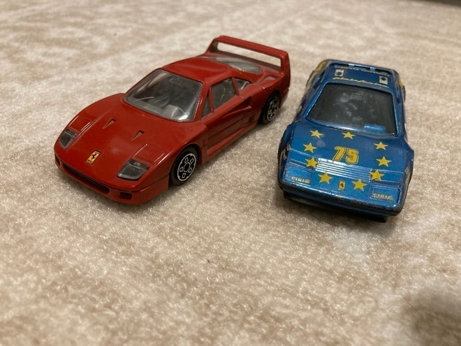 Ferrarit F40 ja 512BB 1/43 made in Italy