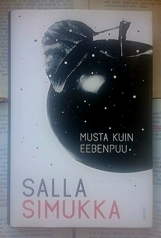 Salla Simukka - Musta kuin eebenpuu (sid.)