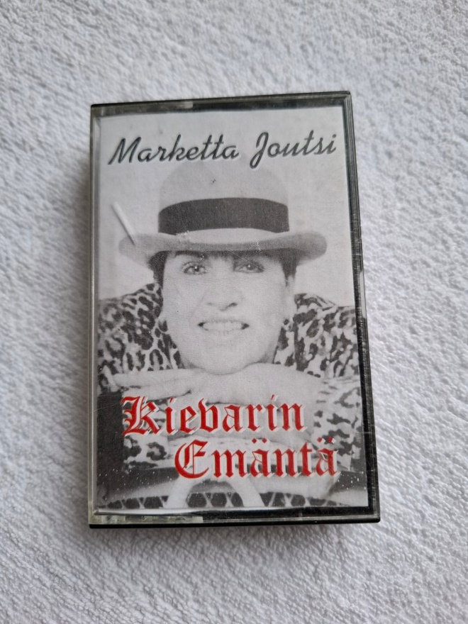 MARKETTA JUTSI - KIEVARIN EMÄNTÄ C-KASETTI