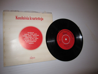 KIVIKASVOT LEIRAS KUULUISIA KVARTETTEJA: MUSTA JOULU / VALKE