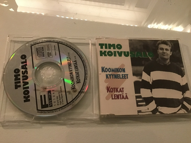 Timo Koivusalo . Koomikon kyyneleet CDS single