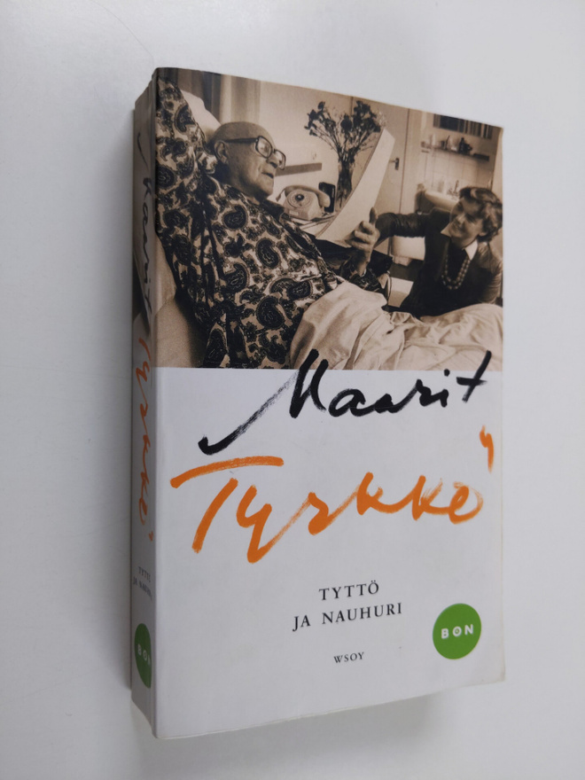 Maarit Tyrkkö : Tyttö ja nauhuri
