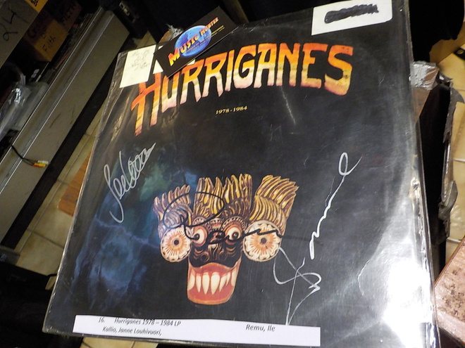HURRIGANES - 1978-1984 VG+/VG+ 2LP KOLMELLA NIMMARILLA
