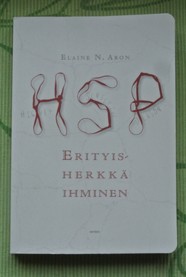 Elaine N. Aron: ERITYISHERKKÄ IHMINEN