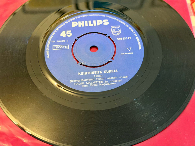 Ragni Malmstén – Kuihtuneita Kukkia/Muistojen Tango  7" 1963