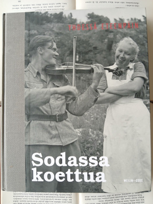 Sodassa koettua: Yhdessä eteenpäin (sid.)