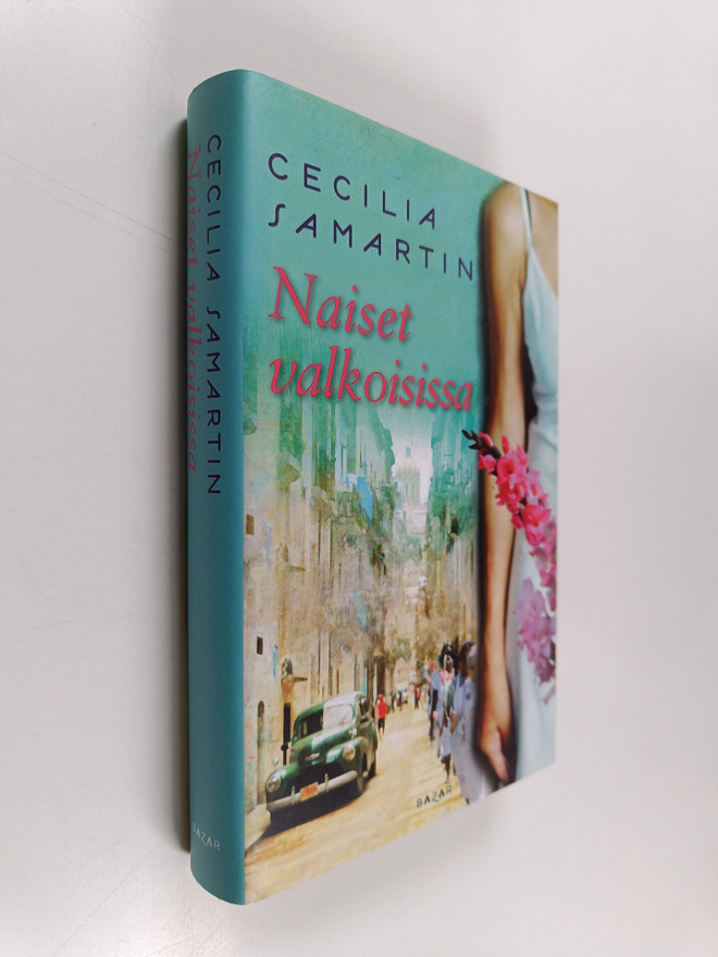 Cecilia Samartin : Naiset valkoisissa