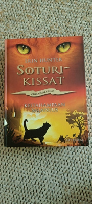Erin Hunter : Keltahampaan salaisuus Soturikissat kovakantin