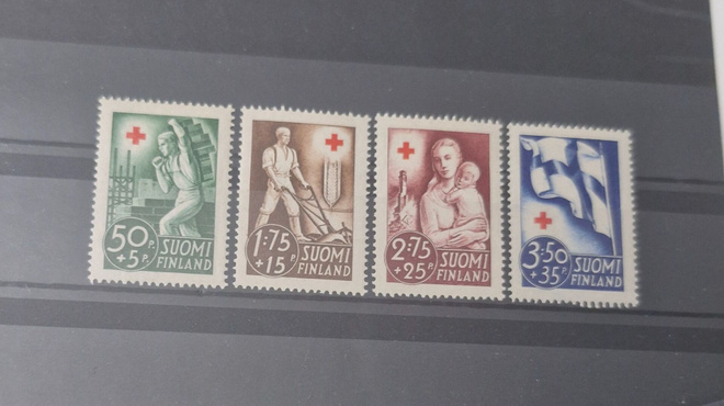 1941 PUNAINEN RISTI SARJA LIIMAKKEELLA *, LAPE 233-236