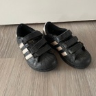 Adidas matalavartiset lenkkarit koossa 28. - pikkukuva 1
