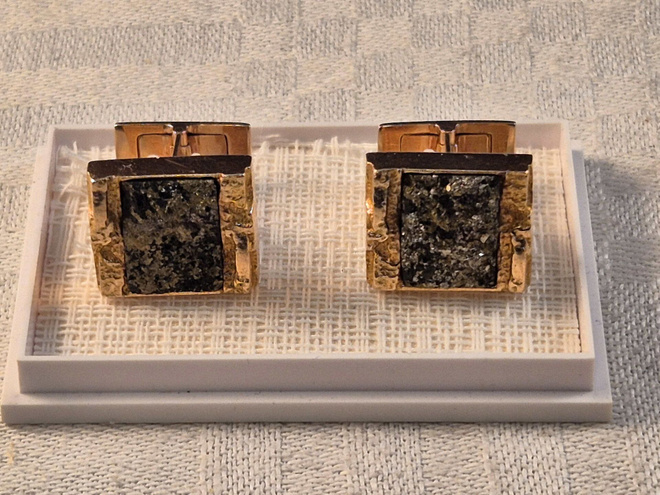 Lapponia Kultakivet-kalvosinnapit, 14K, 15,6 g, v.1971