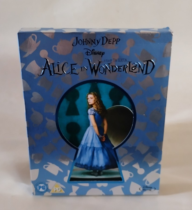 ALICE IN WONDERLAND  (BD/DVD) HMV LTD