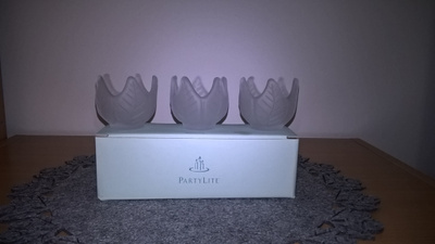 Partylite - Huurteiset Lotuskukat somistetrio