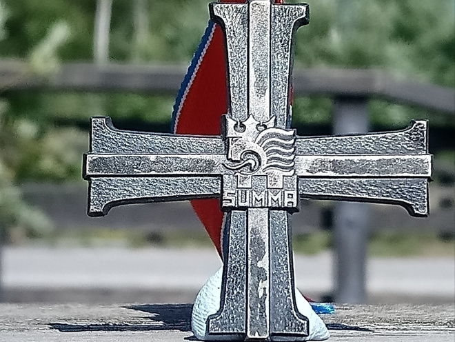 Summan risti, NUMEROITU. Siisti nauha. Halkaisija - 45*45 mm