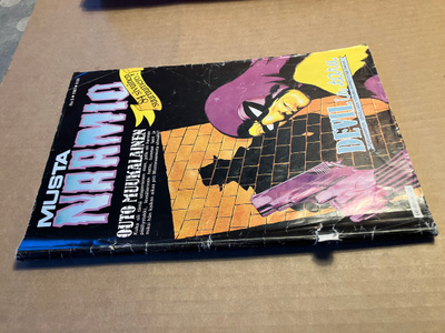 MUSTANAAMIO 5/1987