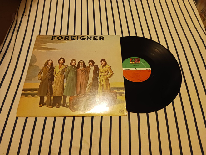 Foreigner – Foreigner lp 1977 Arena Rock, Hard Rock