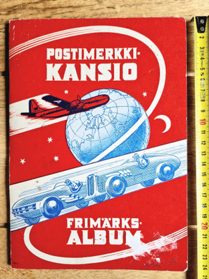 Postimerkki kansio 1950-luvulta tyhjä