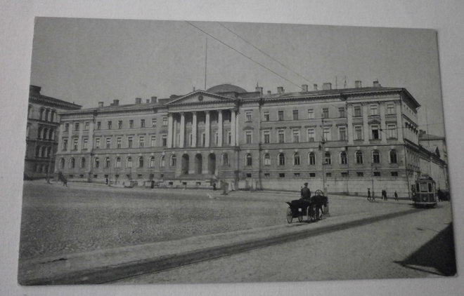 Helsinki, Valtioneuvoston talo, vossikka, raitiovaunu, ei p.