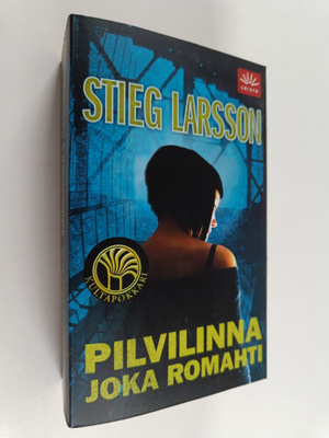Stieg Larsson : Pilvilinna joka romahti