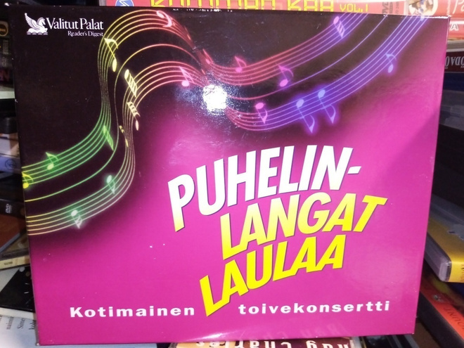 5 C-KASETTI :  PUHELINLANGAT LAULAA ( SIS POSTIKULU)