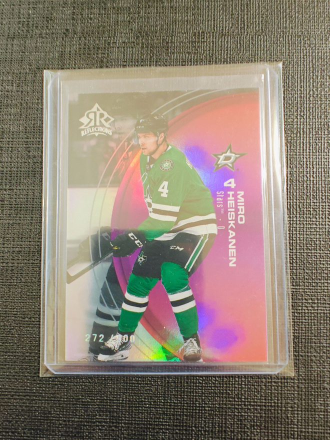 Miro Heiskanen - 21-22 UD Reflections Red /500