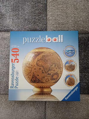 Palapelipallo Ravensburger 540 palaa ja jalusta