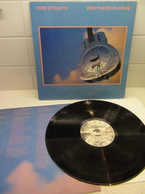 DIRE STRAITS,  BROTHERS  IN  ARMS