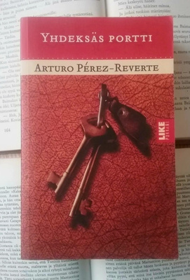 Arturo Perez-Reverte - Yhdeksäs portti (pokkari)