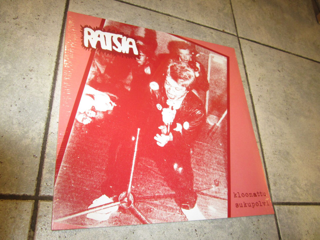 RATSIA - KLOONATTU SUKUPOLVI : AVAAMATON LP