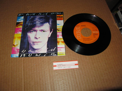 David Bowie 7" Fashion/Scream Like A Baby, PS v.1980 EX/EX