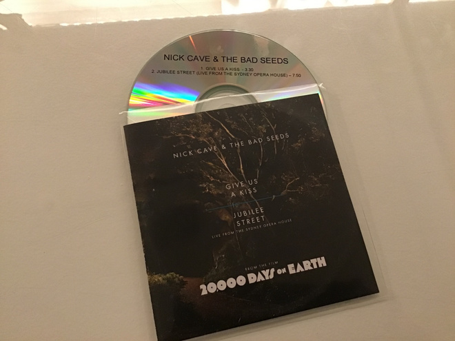 Nick Cave & the bad seeds . Give us a kiss CDS single