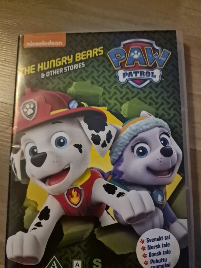 Ryhmä Hau 27 - Nälkäiset karhut & muita seikkailuja
