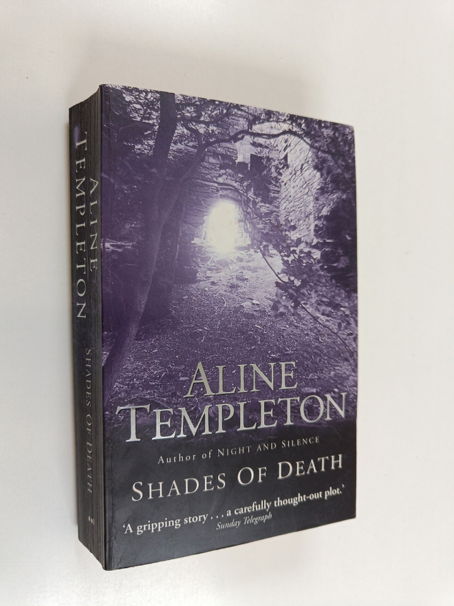 Aline Templeton : Shades of Death