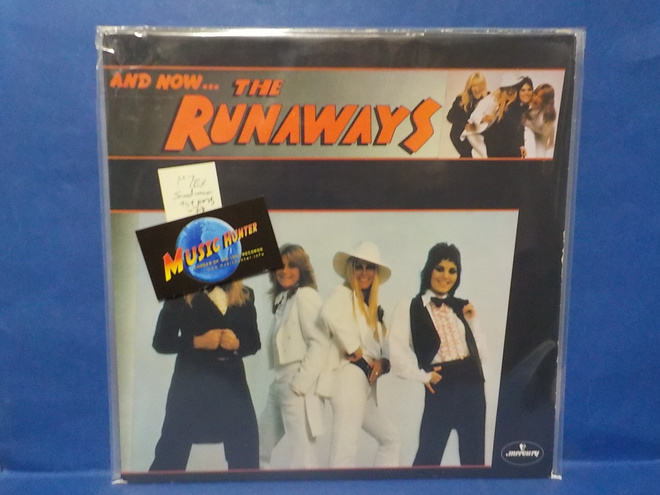 THE RUNAWAYS - AND NOW M-/EX SCANDINAVIA 1ST -78 PRESS LP