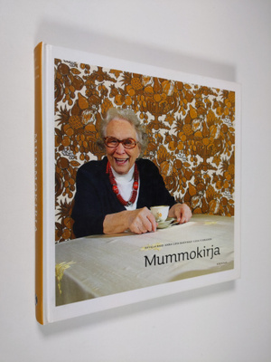 Natalia Baer : Mummokirja