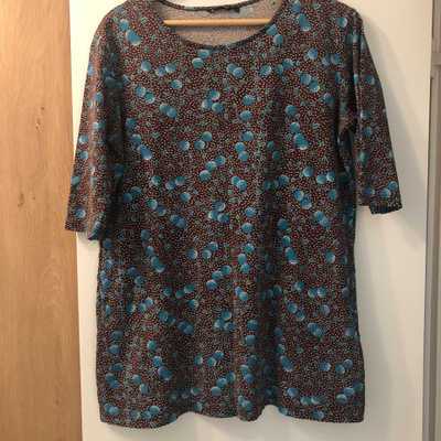 Marimekko Marjailla.  Karpalo retro tunika kok L