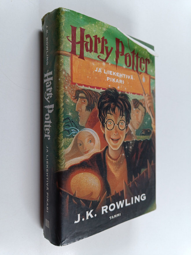 J.K. Rowling : Harry Potter ja liekehtivä pikari