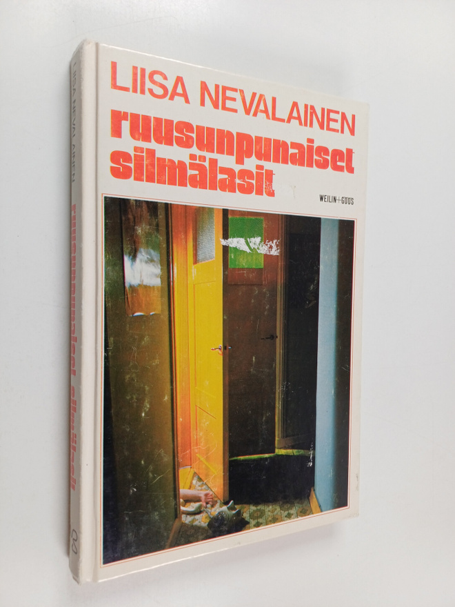 Liisa Nevalainen : Ruusunpunaiset silmälasit : jännitysro...