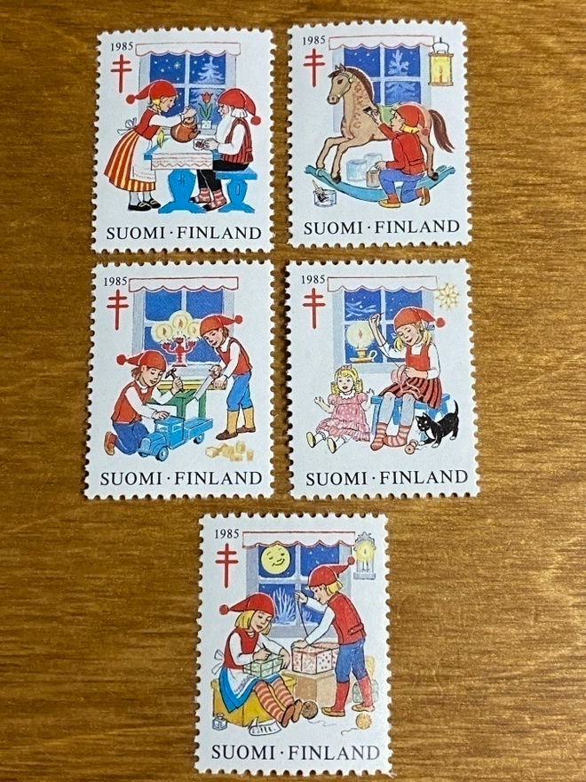 JOULUMERKKI JOULUTONTTUJA 1985**
