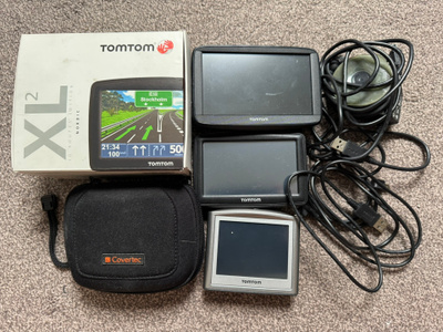 Tomtom navigaattoreita 3 kpl
