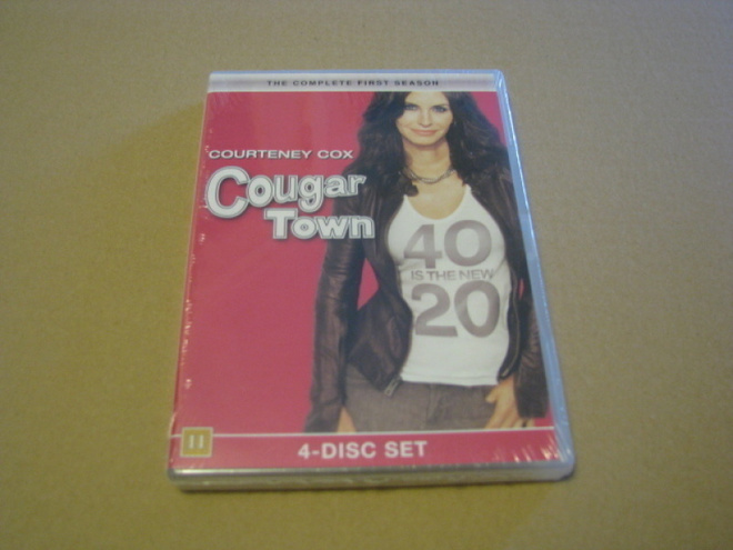 COUGAR TOWN 1. tuotantokausi (courteney cox, muoveissa)