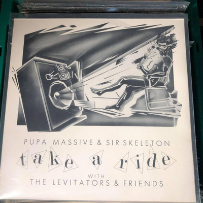 Pupa Massive & Sir Skeleton with The Levitators & Friends -