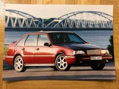 Lehdistökuva Volvo 440 / Volvo 460