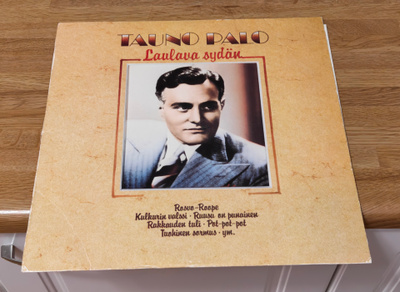 Tauno Palo Laulava sydän LP